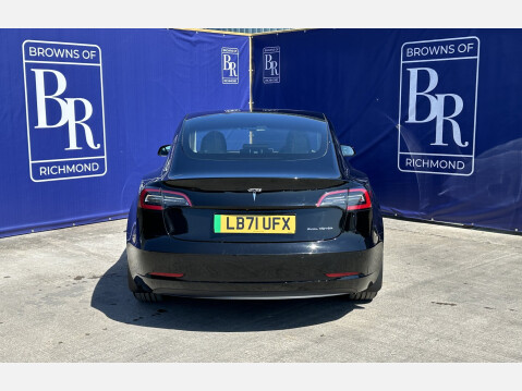 Tesla Model 3 LONG RANGE AWD 7