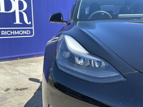 Tesla Model 3 LONG RANGE AWD 14