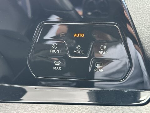 Volkswagen Golf GTD TDI DSG 28