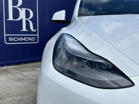 Tesla Model Y LONG RANGE 14