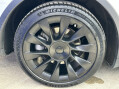 Tesla Model Y LONG RANGE 17