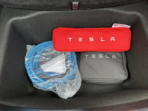 Tesla Model 3 LONG RANGE AWD 23