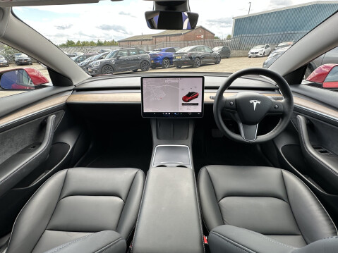 Tesla Model 3 LONG RANGE AWD 26
