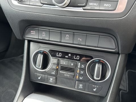 Audi Q3 TDI QUATTRO S LINE PLUS 33