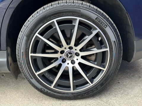 Mercedes-Benz EQC EQC 400 4MATIC AMG LINE 18