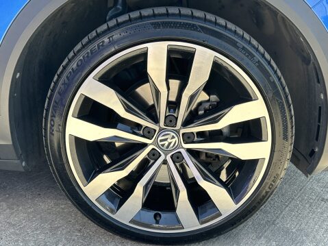 Volkswagen T-Roc R-LINE TSI EVO DSG 16