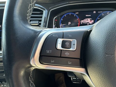 Volkswagen T-Roc R-LINE TSI EVO DSG 28
