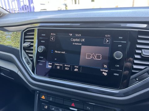 Volkswagen T-Roc R-LINE TSI EVO DSG 32