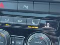 Volkswagen T-Roc R-LINE TSI EVO DSG 36