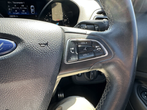 Ford Kuga ST-LINE TDCI 28