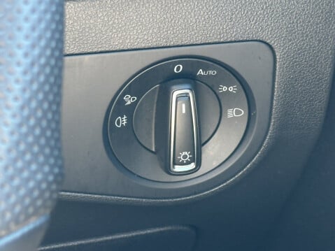 Volkswagen Tiguan R-LINE TSI DSG 29