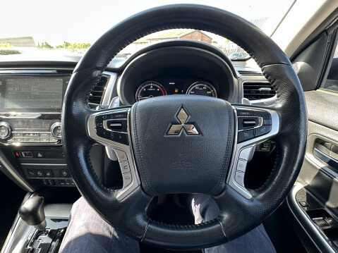 Mitsubishi L200 DI-D BARBARIAN X DCB 25