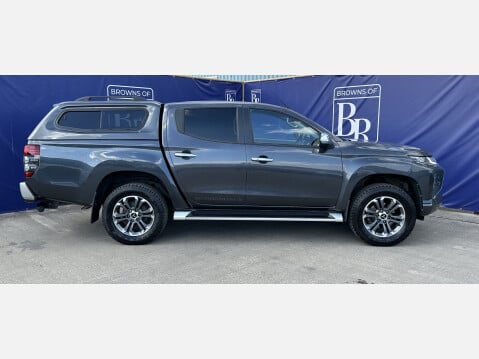 Mitsubishi L200 DI-D BARBARIAN X DCB 4