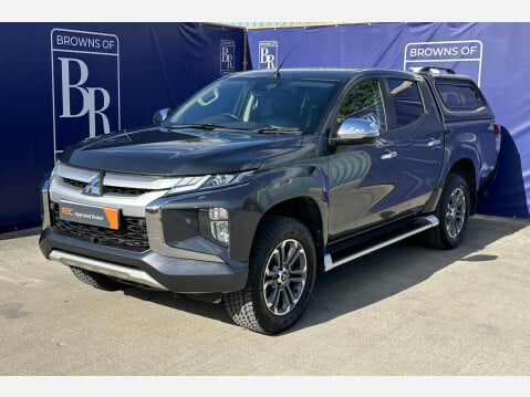 Mitsubishi L200 DI-D BARBARIAN X DCB 11