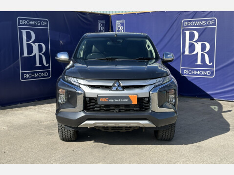 Mitsubishi L200 DI-D BARBARIAN X DCB 13