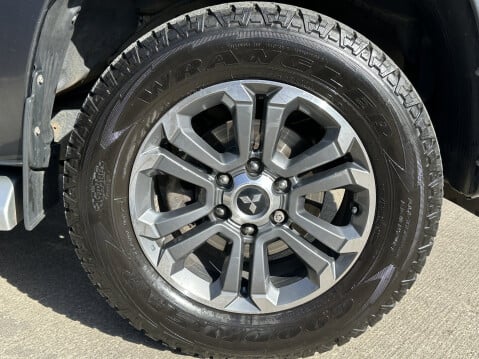 Mitsubishi L200 DI-D BARBARIAN X DCB 16