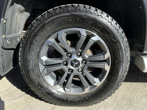 Mitsubishi L200 DI-D BARBARIAN X DCB 17