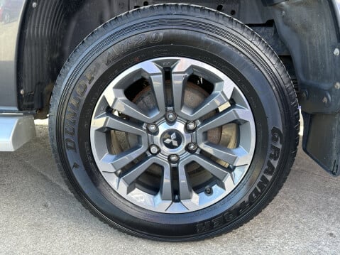 Mitsubishi L200 DI-D BARBARIAN X DCB 18