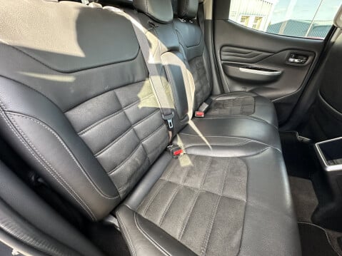 Mitsubishi L200 DI-D BARBARIAN X DCB 23