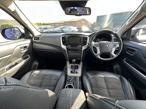 Mitsubishi L200 DI-D BARBARIAN X DCB 24