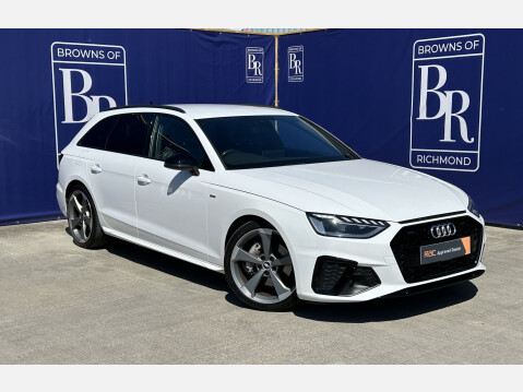Audi A4 AVANT TFSI S LINE BLACK EDITION MHEV 1