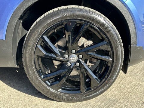 Volvo XC40 B5 R-DESIGN PRO AWD MHEV 16