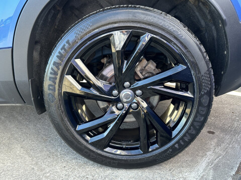 Volvo XC40 B5 R-DESIGN PRO AWD MHEV 18