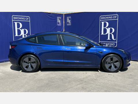 Tesla Model 3 LONG RANGE AWD 4