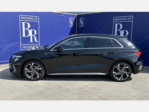 Audi A3 SPORTBACK TFSI S LINE MHEV 10
