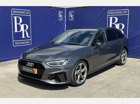 Audi A4 AVANT TFSI S LINE BLACK EDITION MHEV 11