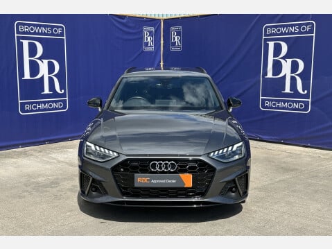Audi A4 AVANT TFSI S LINE BLACK EDITION MHEV 13