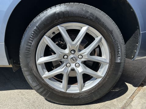 Volvo XC60 D4 MOMENTUM AWD 18