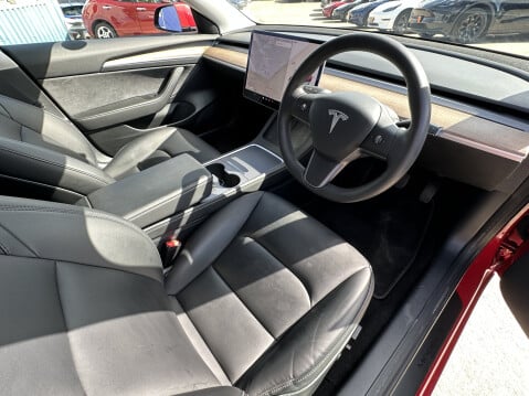 Tesla Model 3 LONG RANGE AWD 3