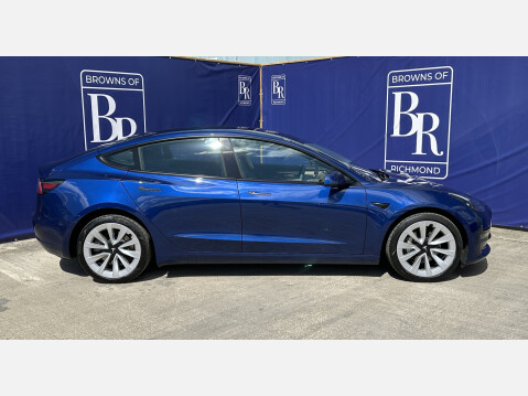 Tesla Model 3 LONG RANGE AWD 4