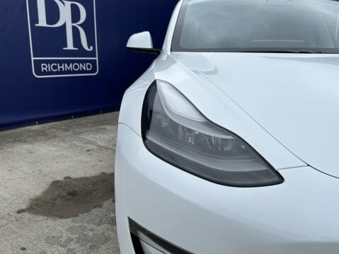Tesla Model 3 LONG RANGE AWD 14