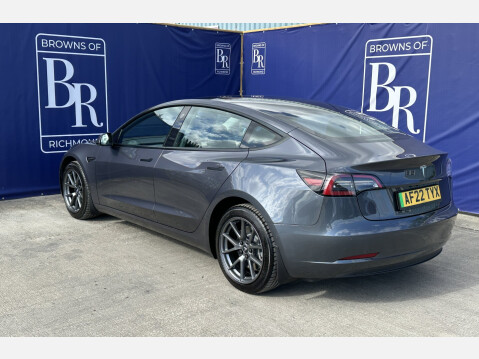 Tesla Model 3 STANDARD RANGE PLUS 8