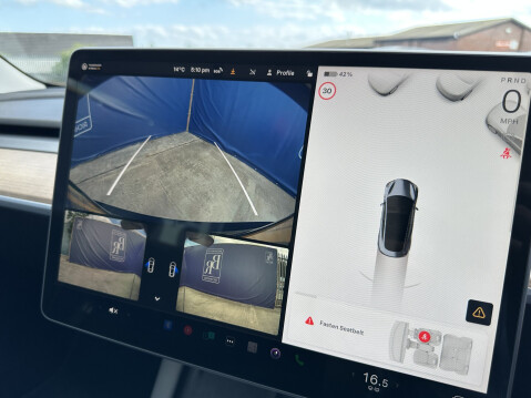 Tesla Model 3 STANDARD RANGE PLUS 31