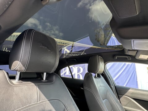 Jaguar I-Pace SE 37