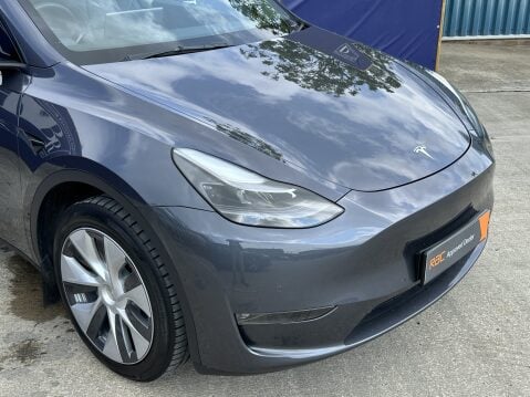 Tesla Model Y LONG RANGE 15