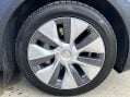 Tesla Model Y LONG RANGE 16