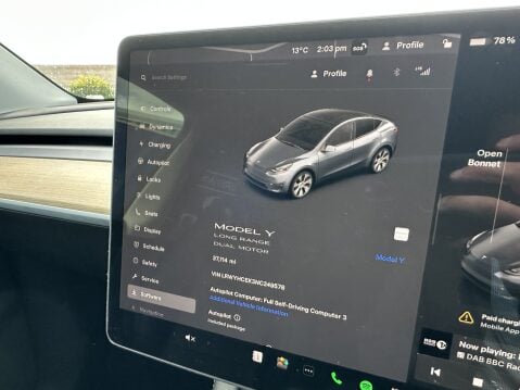 Tesla Model Y LONG RANGE 27