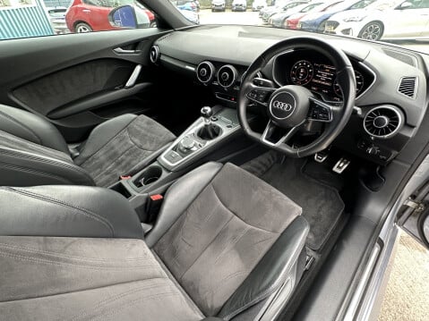 Audi TT TFSI SPORT 3