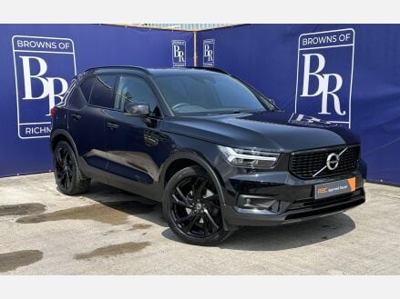Volvo XC40 B4 R-DESIGN PRO MHEV