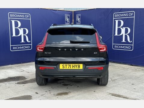 Volvo XC40 B4 R-DESIGN PRO MHEV 7
