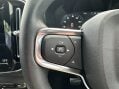 Volvo XC40 B4 R-DESIGN PRO MHEV 28