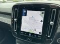 Volvo XC40 B4 R-DESIGN PRO MHEV 32