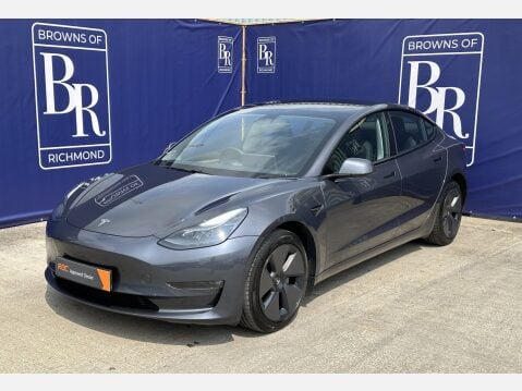 Tesla Model 3 LONG RANGE AWD 11