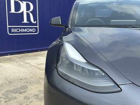 Tesla Model 3 LONG RANGE AWD 14
