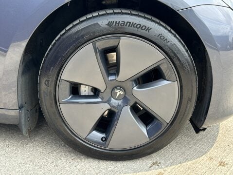 Tesla Model 3 LONG RANGE AWD 16