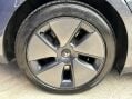Tesla Model 3 LONG RANGE AWD 17
